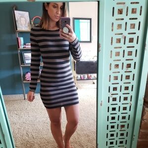 Long sleeve Mini dress. Black and gray